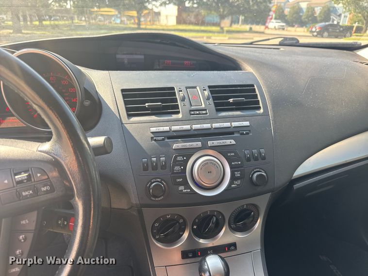 image for item EM8341 2011 Mazda Mazda 3 