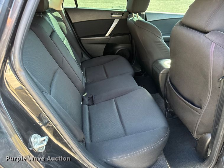 image for item EM8341 2011 Mazda Mazda 3 