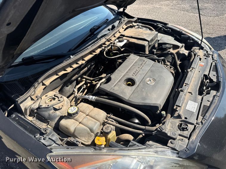 image for item EM8341 2011 Mazda Mazda 3 