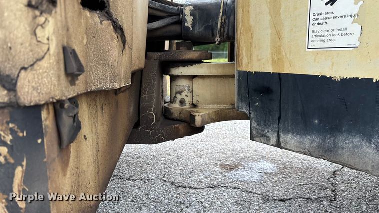 image for item EN5620 1999 Ingersoll Rand DD-70 double drum vibratory roller