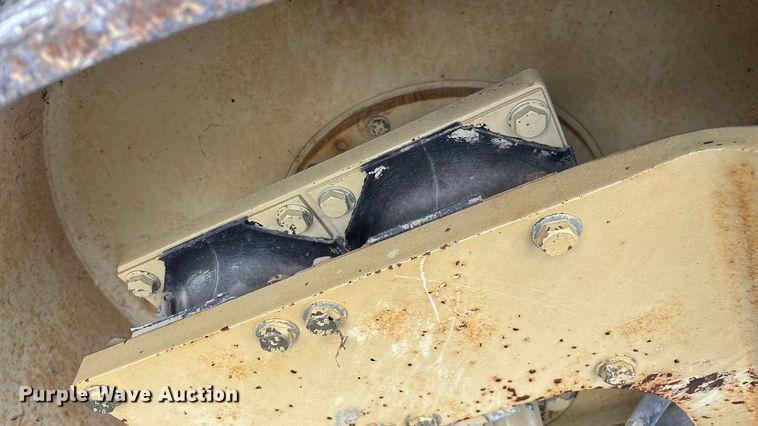 image for item EN5620 1999 Ingersoll Rand DD-70 double drum vibratory roller