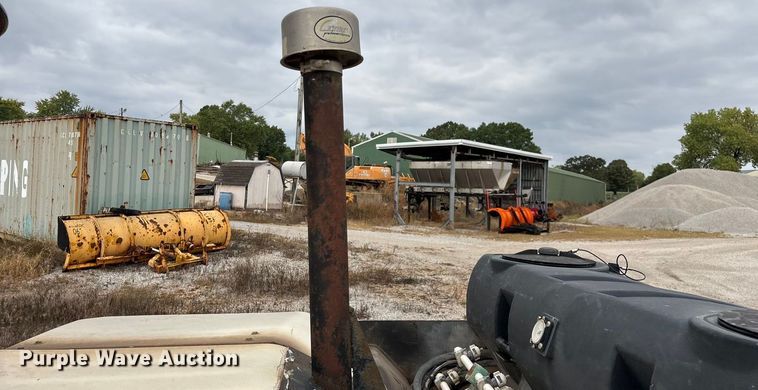 image for item EN5620 1999 Ingersoll Rand DD-70 double drum vibratory roller