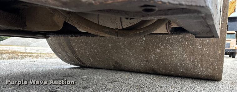 image for item EN5620 1999 Ingersoll Rand DD-70 double drum vibratory roller