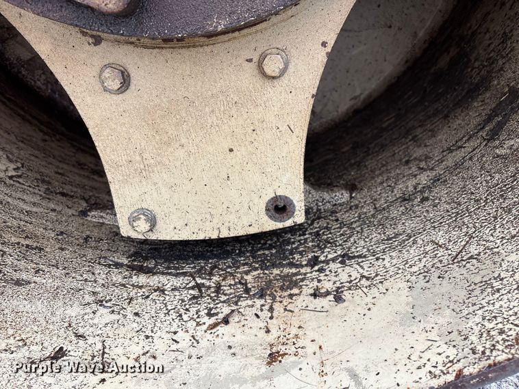 image for item EN5620 1999 Ingersoll Rand DD-70 double drum vibratory roller