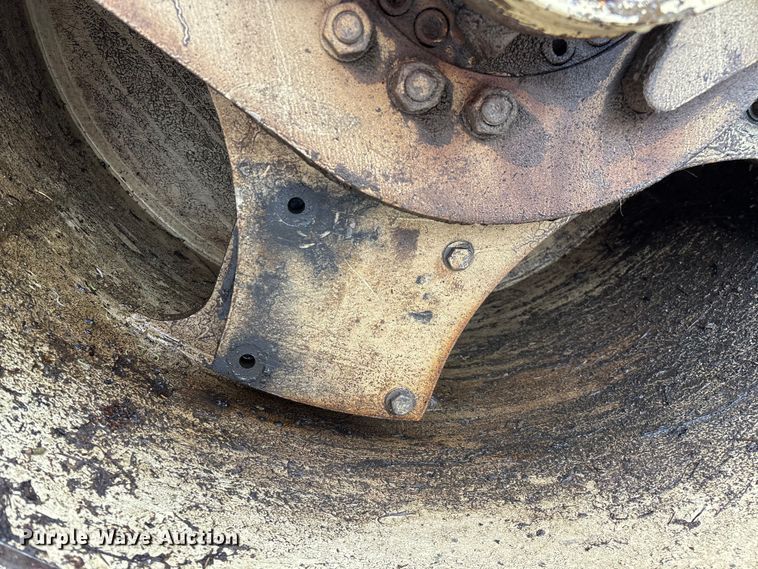 image for item EN5620 1999 Ingersoll Rand DD-70 double drum vibratory roller