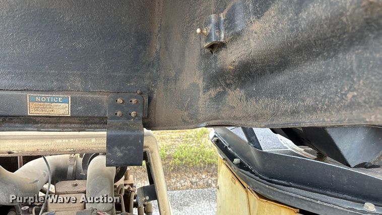 image for item EN5620 1999 Ingersoll Rand DD-70 double drum vibratory roller