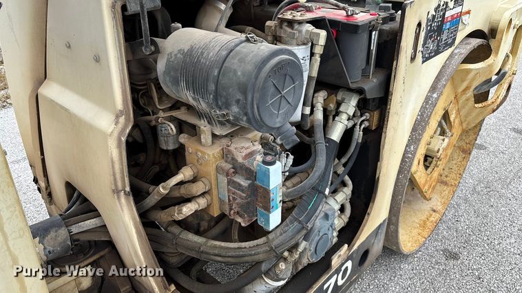 image for item EN5620 1999 Ingersoll Rand DD-70 double drum vibratory roller