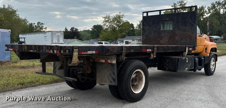 image for item EN5621 1993 Chevrolet Kodiak C5500  flatbed truck