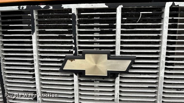 image for item EN5621 1993 Chevrolet Kodiak C5500  flatbed truck