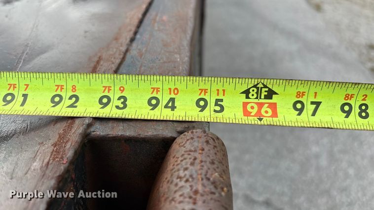 image for item EN5621 1993 Chevrolet Kodiak C5500  flatbed truck