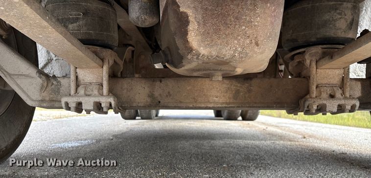 image for item EN5624 2009 International 9200i dump truck