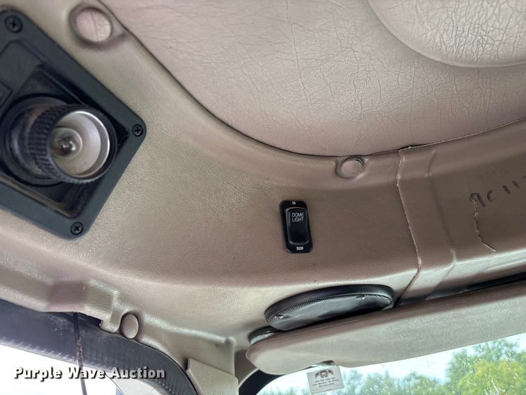 image for item EN5624 2009 International 9200i dump truck