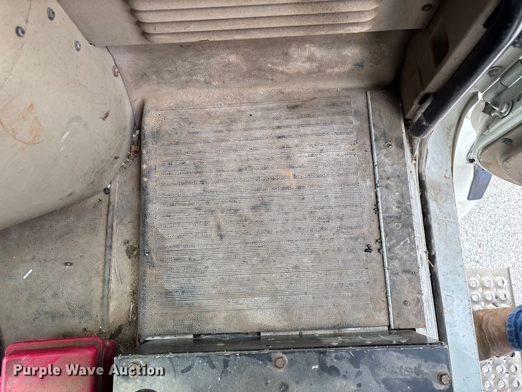 image for item EN5624 2009 International 9200i dump truck