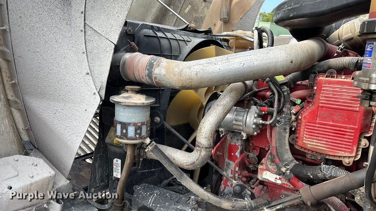 image for item EN5624 2009 International 9200i dump truck