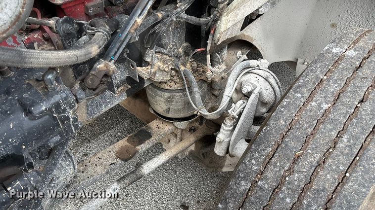 image for item EN5624 2009 International 9200i dump truck