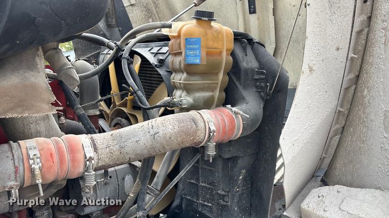 image for item EN5624 2009 International 9200i dump truck