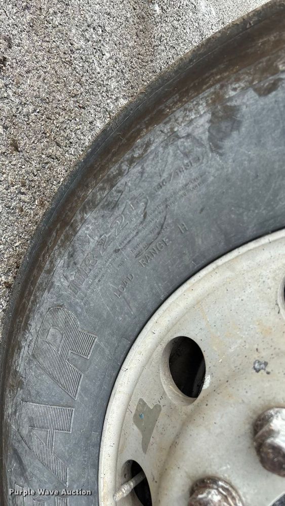 image for item EN5624 2009 International 9200i dump truck