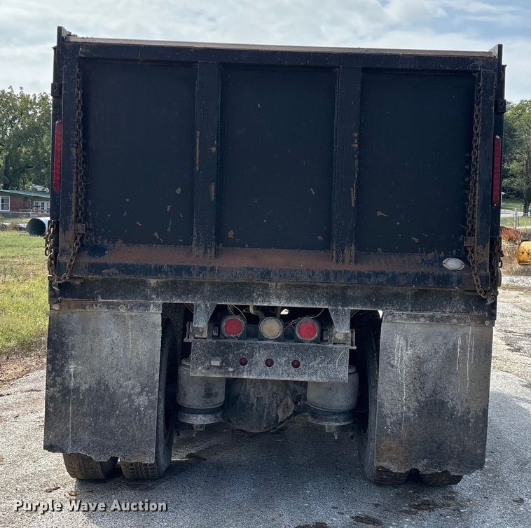 image for item EN5625 2009 International 9200i dump truck