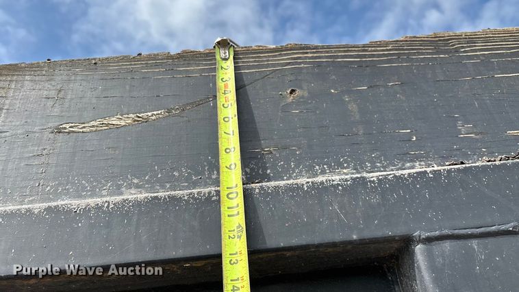 image for item EN5625 2009 International 9200i dump truck