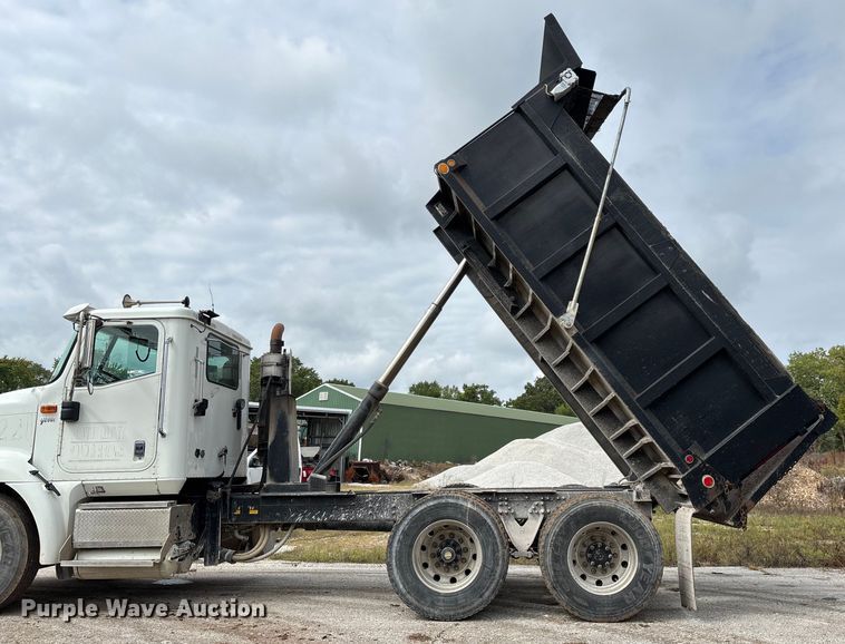 image for item EN5625 2009 International 9200i dump truck