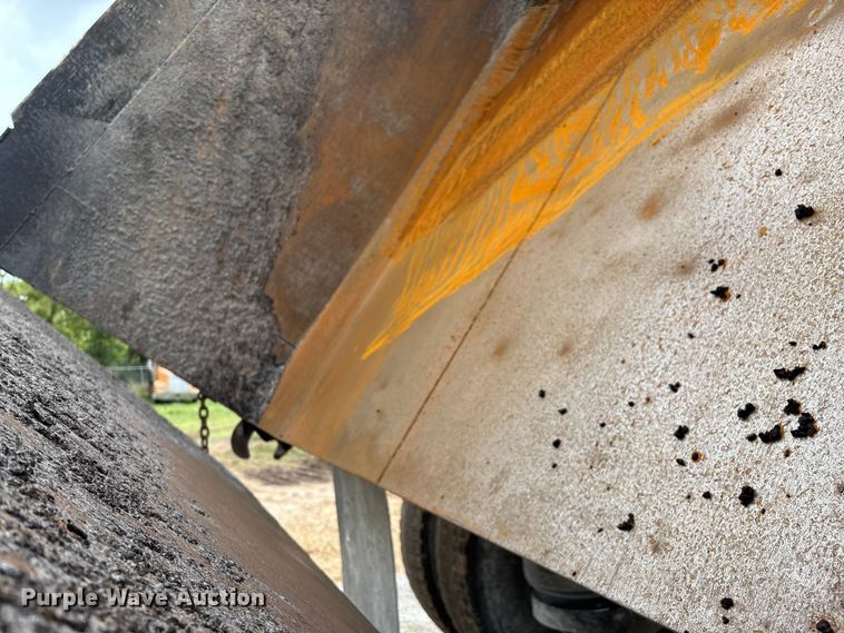 image for item EN5625 2009 International 9200i dump truck