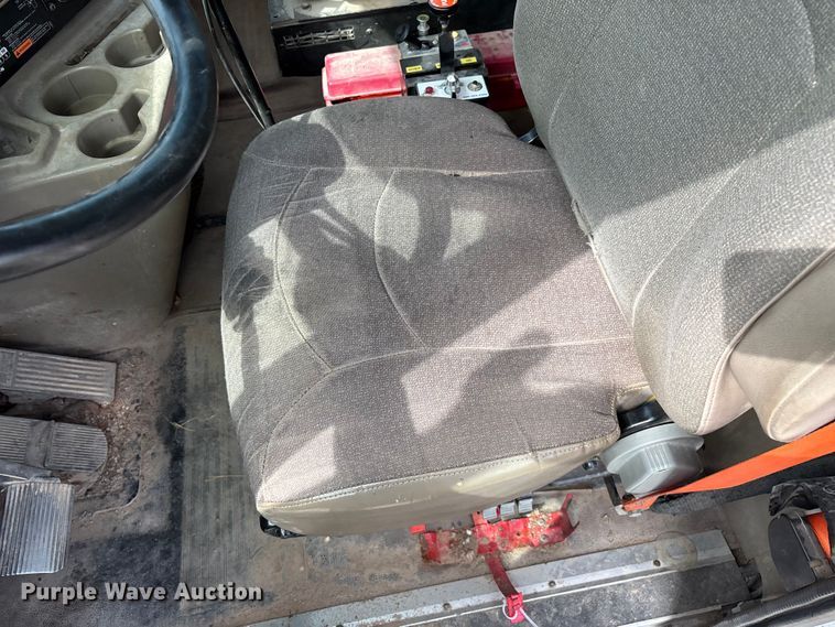 image for item EN5625 2009 International 9200i dump truck