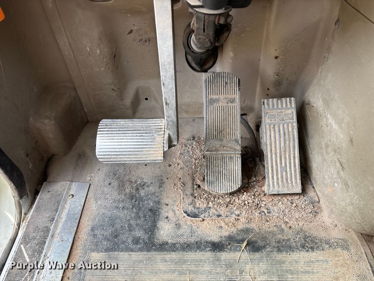 image for item EN5625 2009 International 9200i dump truck