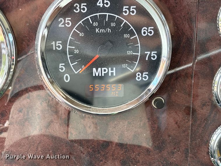 image for item EN5625 2009 International 9200i dump truck