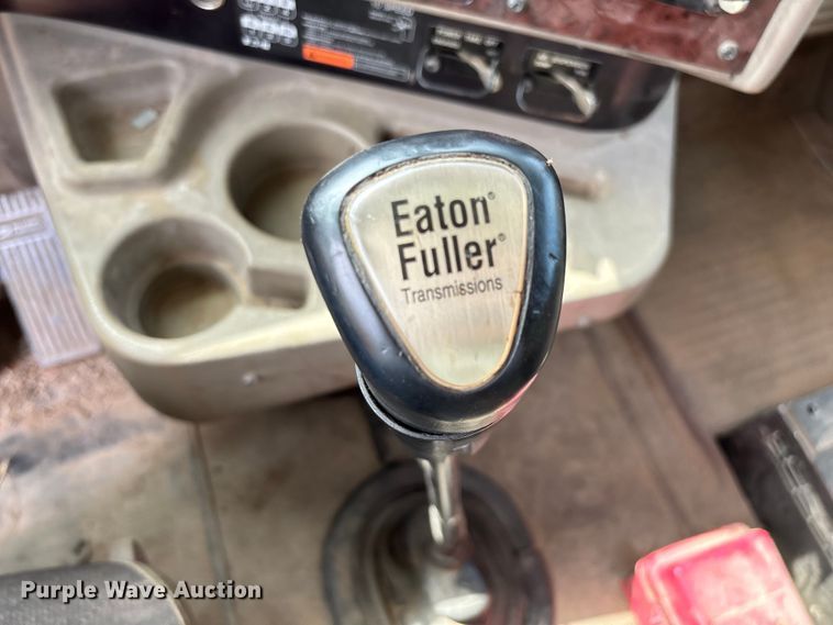 image for item EN5625 2009 International 9200i dump truck