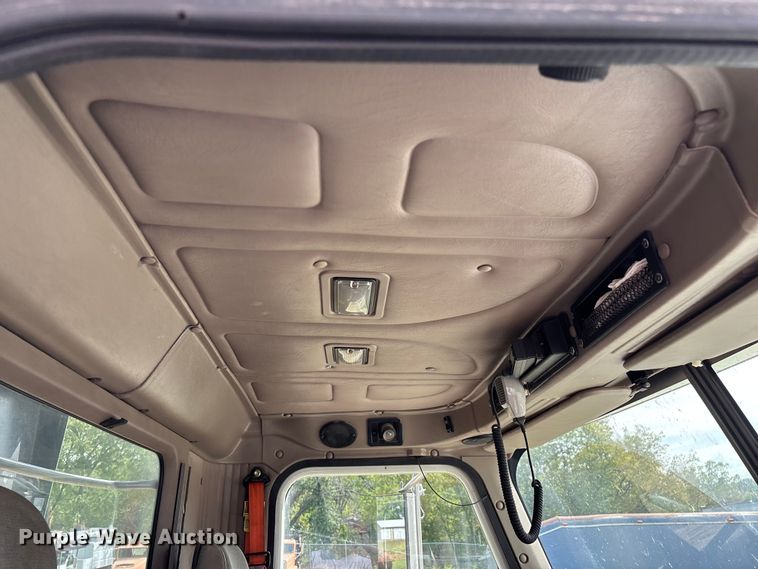 image for item EN5625 2009 International 9200i dump truck