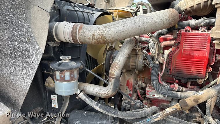 image for item EN5625 2009 International 9200i dump truck