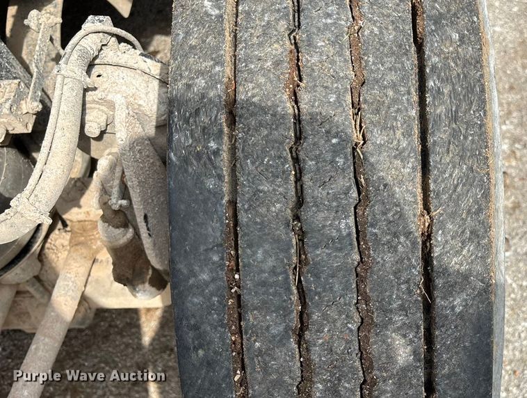 image for item EN5625 2009 International 9200i dump truck