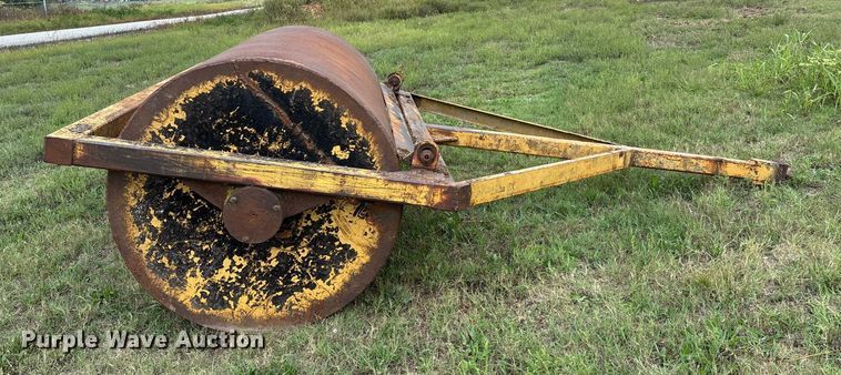 image for item EN5627 8' single drum roller