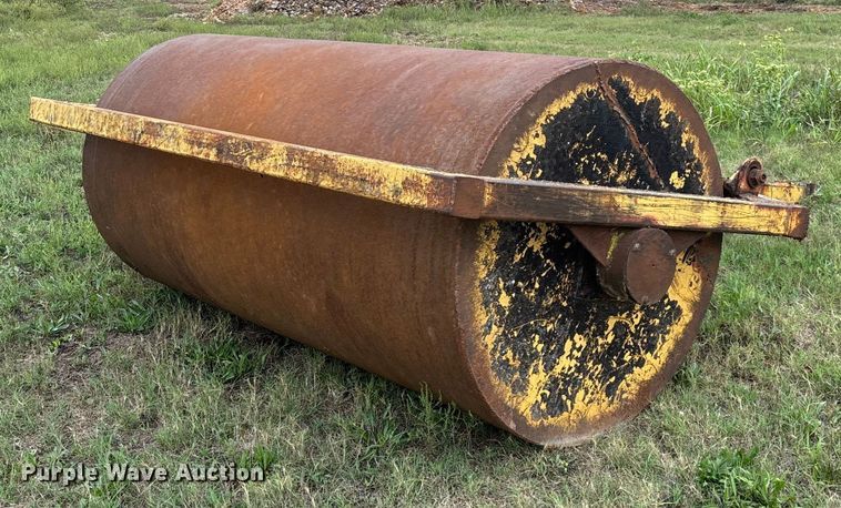 image for item EN5627 8' single drum roller