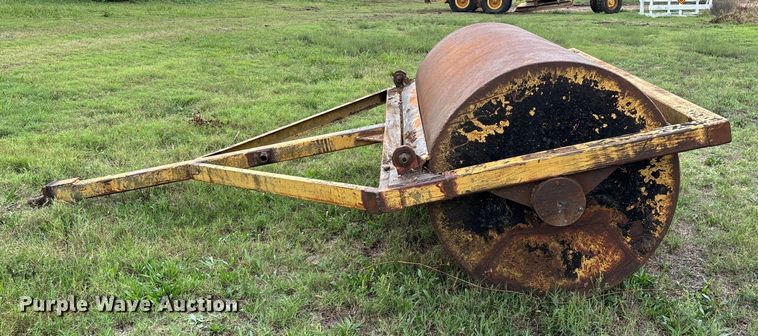 image for item EN5627 8' single drum roller