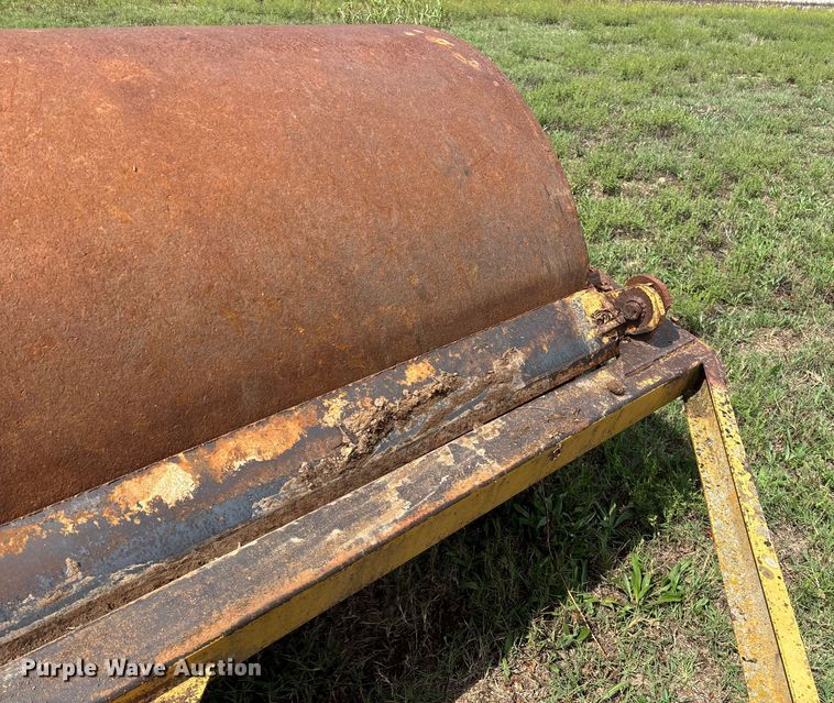 image for item EN5627 8' single drum roller