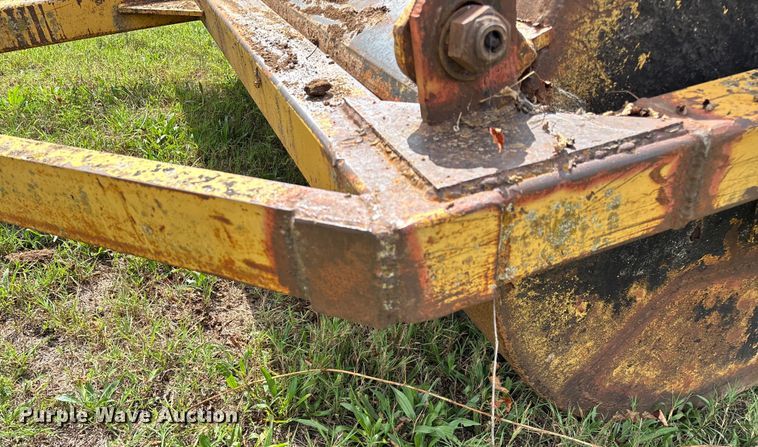 image for item EN5627 8' single drum roller