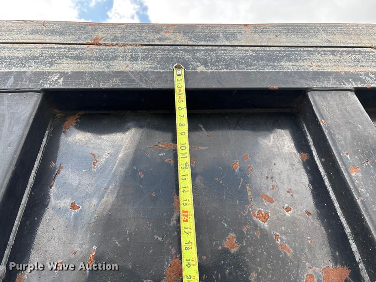 image for item EN5628 1994 Freightliner FLD  dump truck