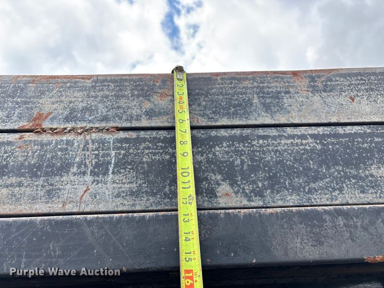 image for item EN5628 1994 Freightliner FLD  dump truck