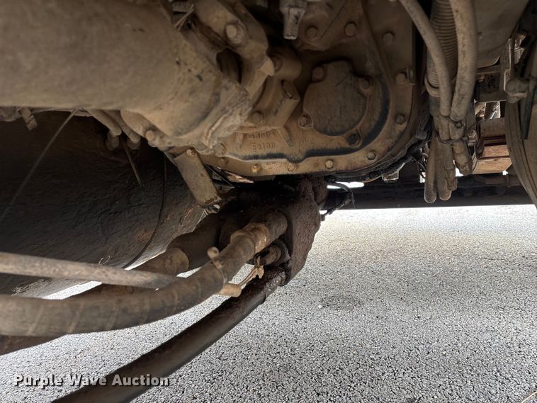 image for item EN5628 1994 Freightliner FLD  dump truck