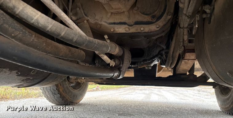 image for item EN5628 1994 Freightliner FLD  dump truck