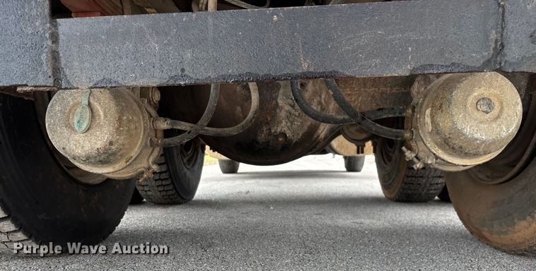 image for item EN5628 1994 Freightliner FLD  dump truck