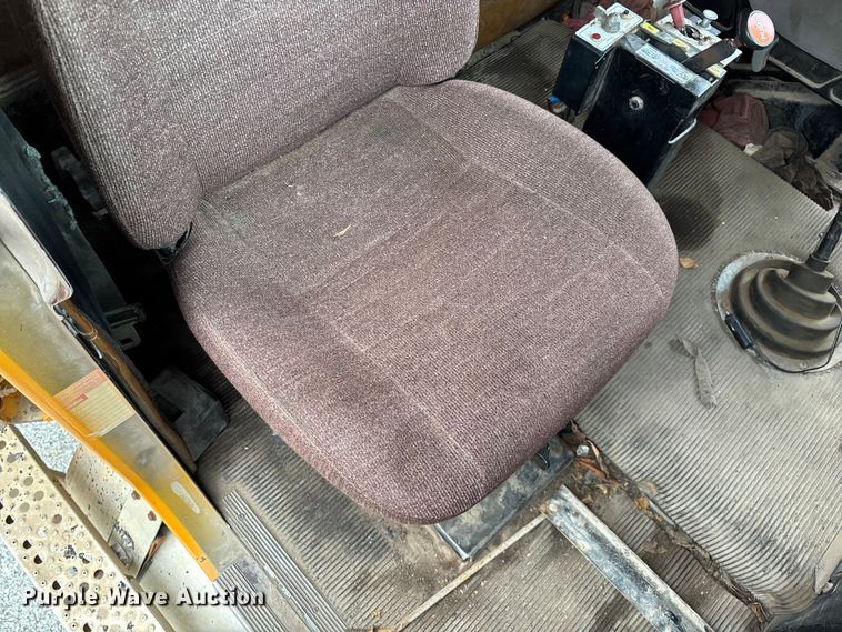 image for item EN5628 1994 Freightliner FLD  dump truck