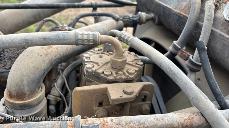 image for item EN5628 1994 Freightliner FLD  dump truck