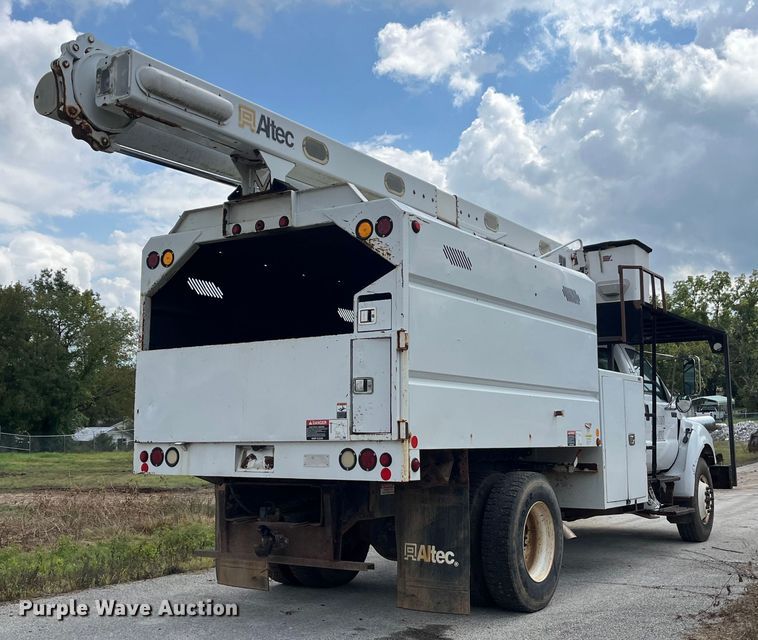 CAMIóN CON CANASTILLA 2012 FORD ALTEC