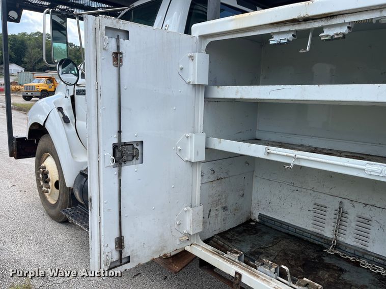 image for item EN5629 2012 Ford F750 Super Duty XL forestry bucket truck