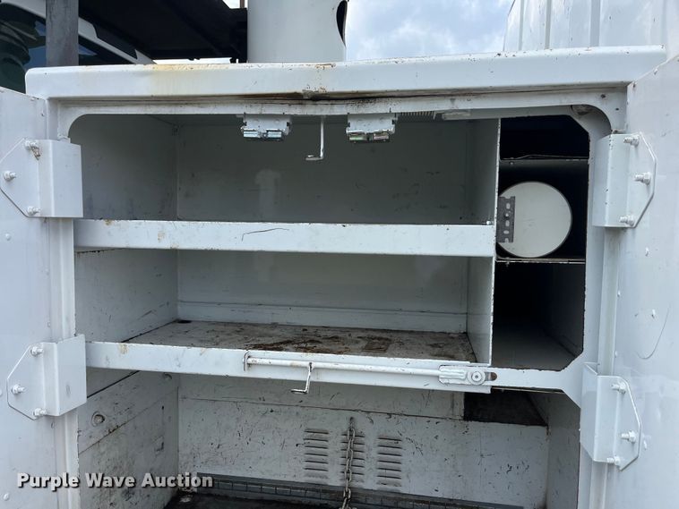 image for item EN5629 2012 Ford F750 Super Duty XL forestry bucket truck