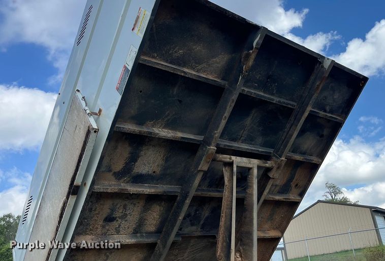 image for item EN5629 2012 Ford F750 Super Duty XL forestry bucket truck