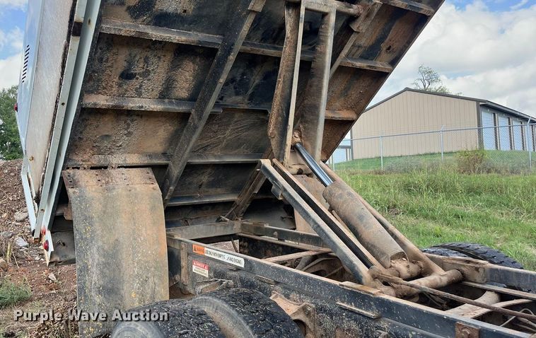 image for item EN5629 2012 Ford F750 Super Duty XL forestry bucket truck