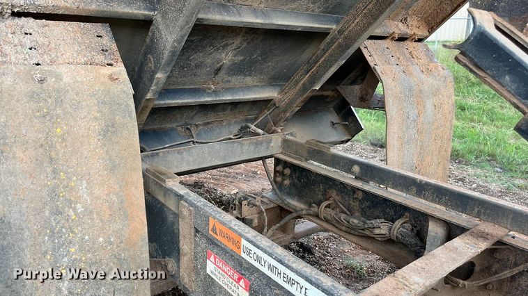 image for item EN5629 2012 Ford F750 Super Duty XL forestry bucket truck